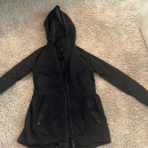 Lululemon rain coat, in mint condition.